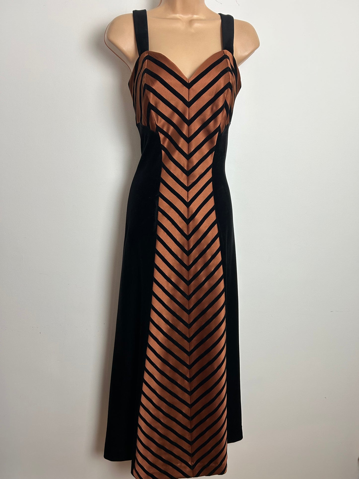 Vintage Early 1980s VERA MONT FRANCE Size 10 Black Velvet & Bronze Satin Stripe Panel Occasion Evening Maxi Dress