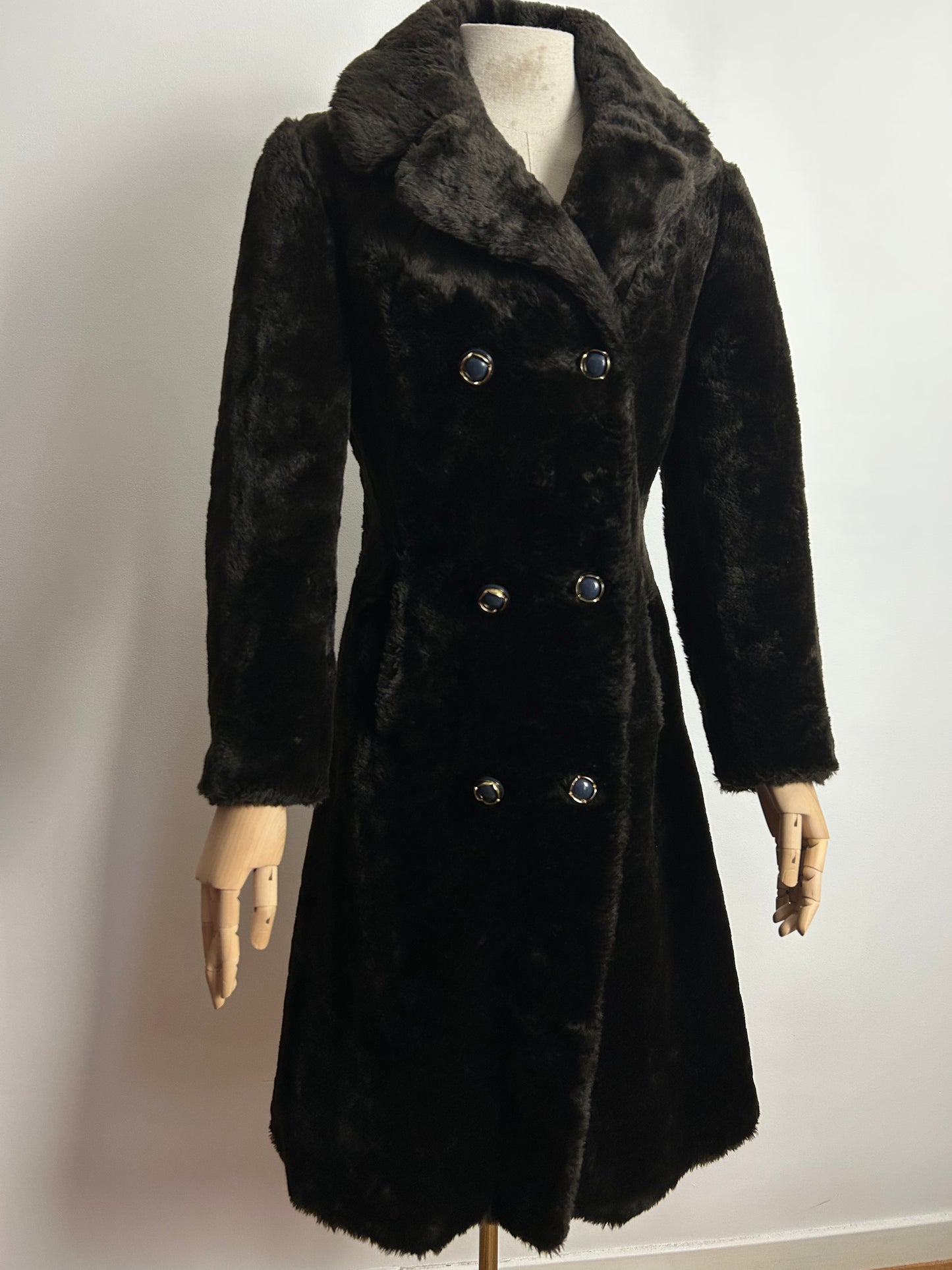 Vintage 1970s MARTIN BLAU OF LONDON UK Size 8-10 Super Soft Brown Faux Fur Coat