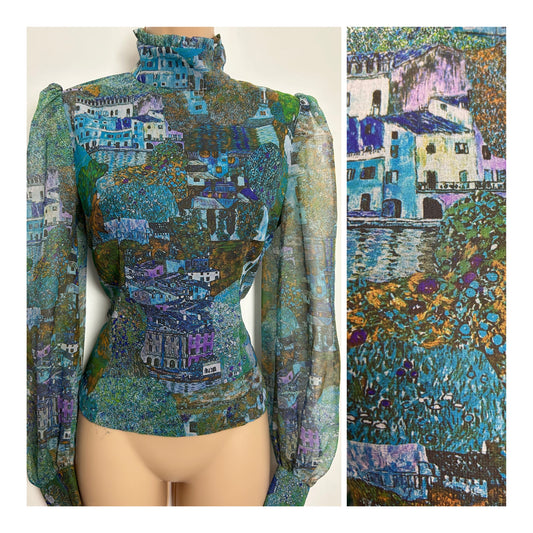 Vintage 1970s Size 8 Blue & Green Mediterranean Coastal Village Novelty Print Victoriana Style Top