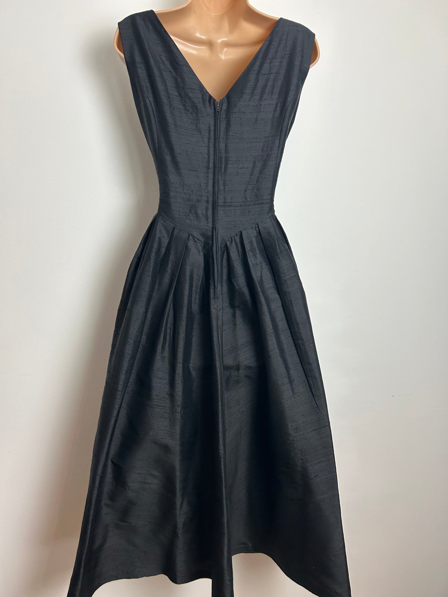 Vintage 1980s LAURA ASHLEY Size 6 (Size 10 On Label) Black 100% Silk Pleated Party Evening Dress