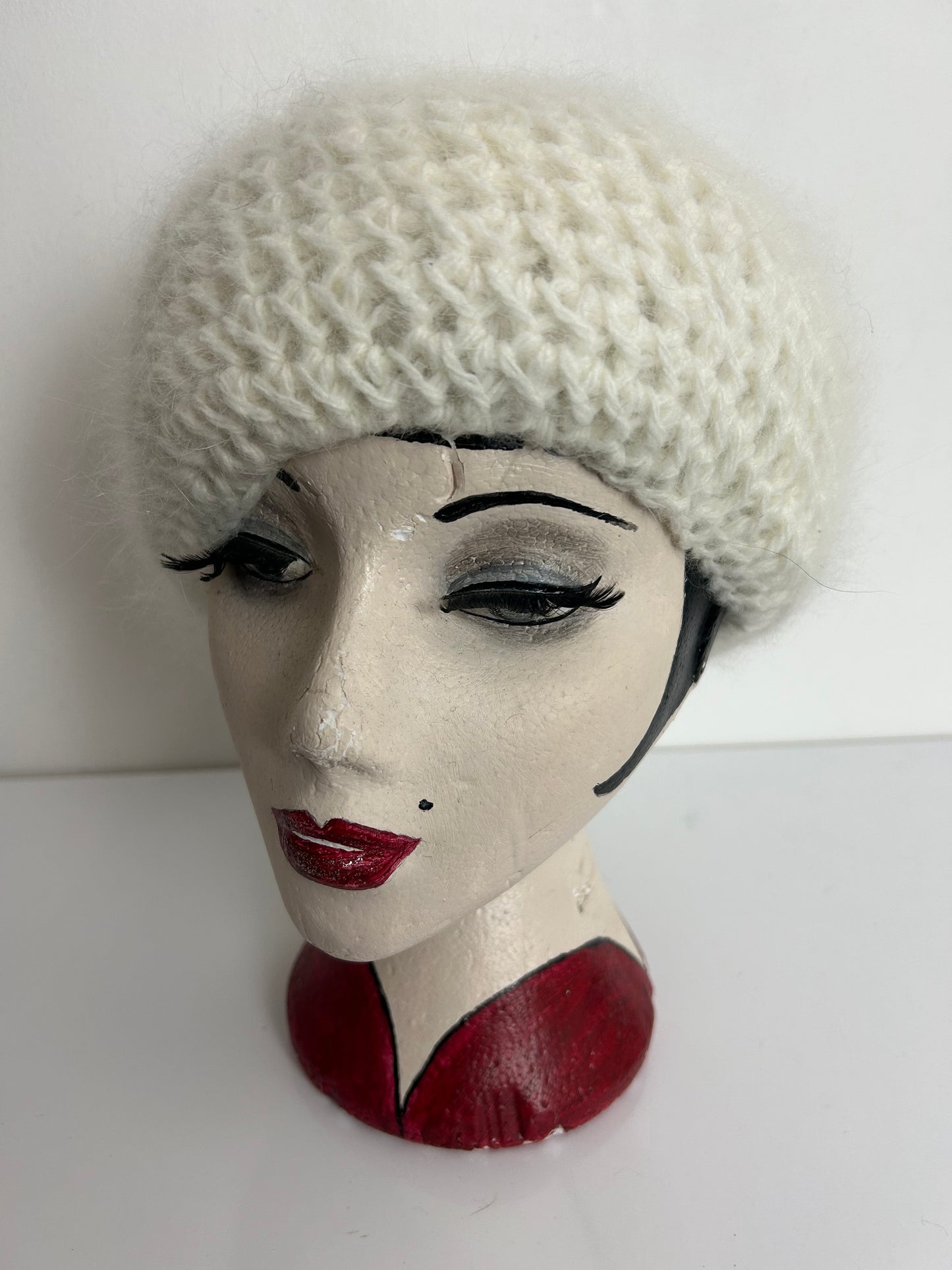 Vintage Winter White Angora & Wool Mix Semi Chunky Beret Beanie Style Reversible Hat