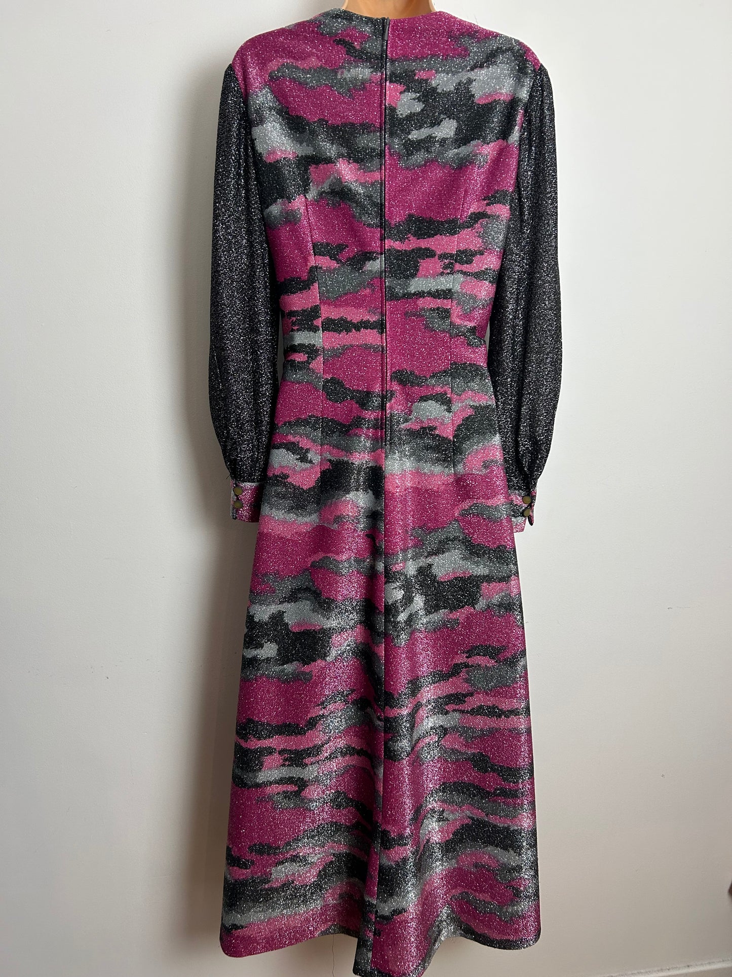 Vintage 1970s Size 14 Grey Silver & Pink Tones Abstract Print Lurex Long Sleeve Occasion Maxi Dress