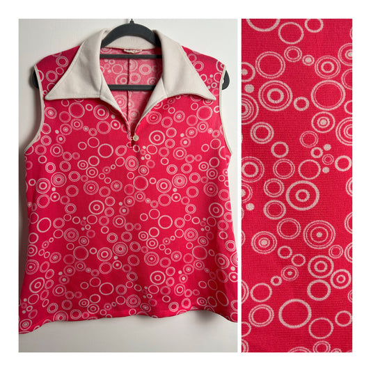 Vintage 1970s Size 10-12 Hot Pink & White Circle Print Wide White Collar Sleeveless Top