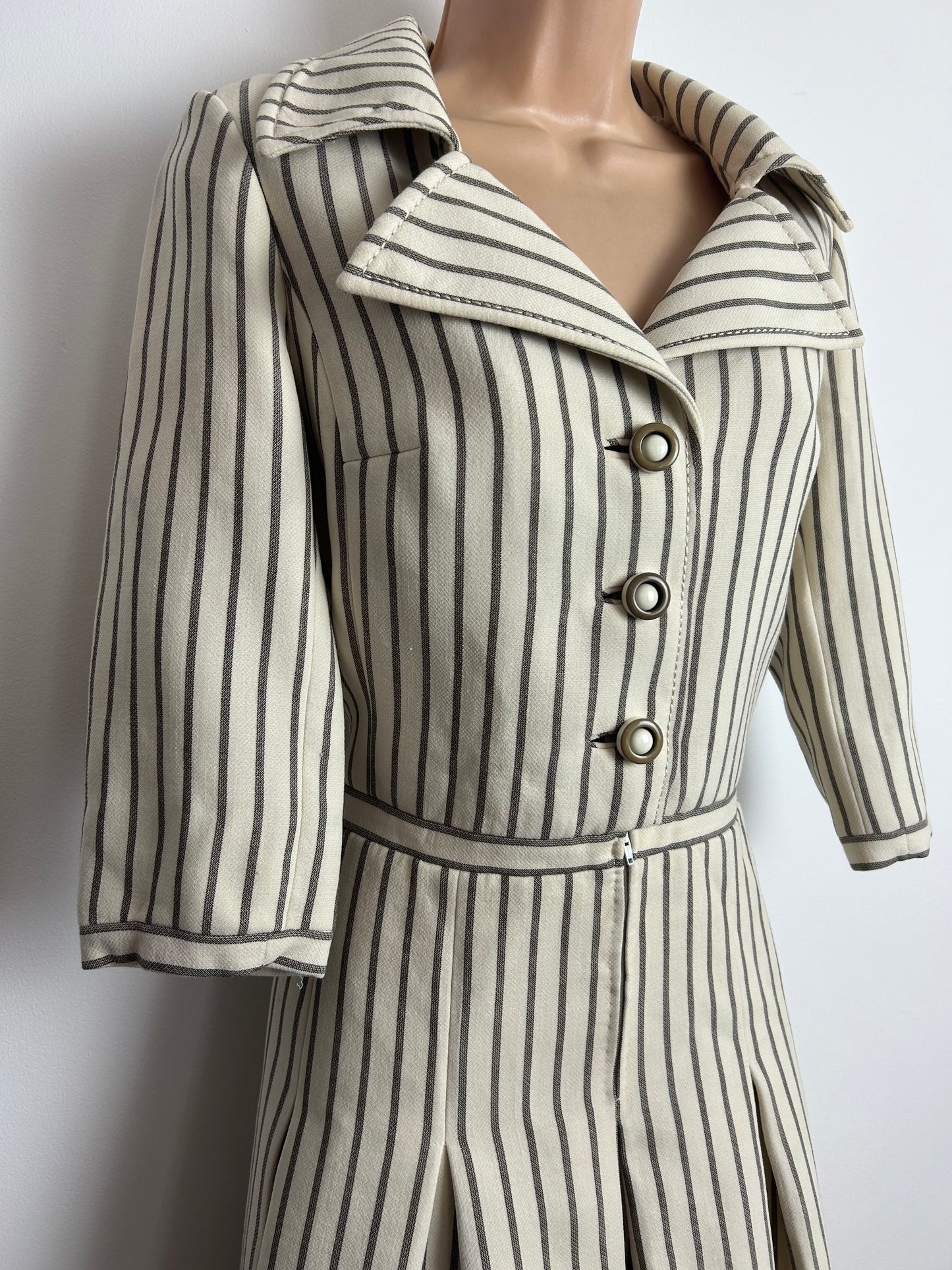 Vintage 1970s Size 12 Beige & Mocha Brown Stripe Print Wool Mix Pleated Mod Dress