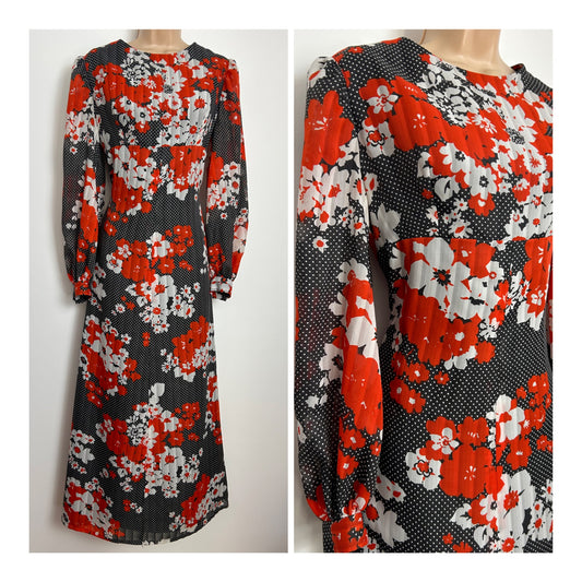 Vintage 1970s Size 10 Black Red & White Floral & Polka Dot Print Long Sleeve Tie Back Maxi Dress