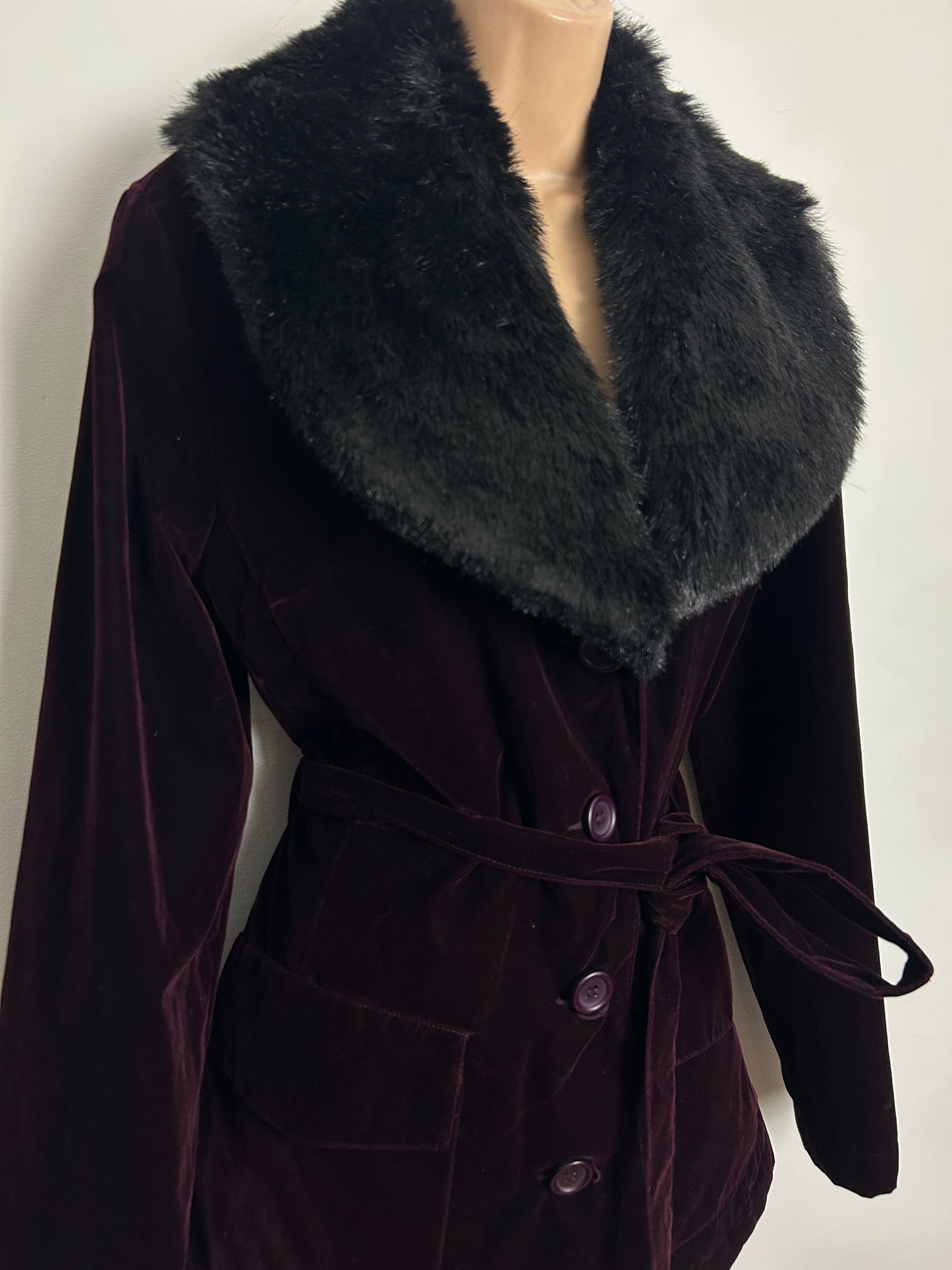 Vintage 1990s ICI & MAINTENANT Size 10-12 (T2) Aubergine Purple Velvet Faux Fur Belted Coat