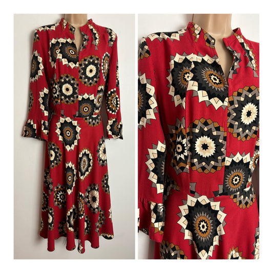 Vintage 1970s UK Size 14 Red Grey Brown & White Abstract Mandela Print Long Sleeve Rayon Dress
