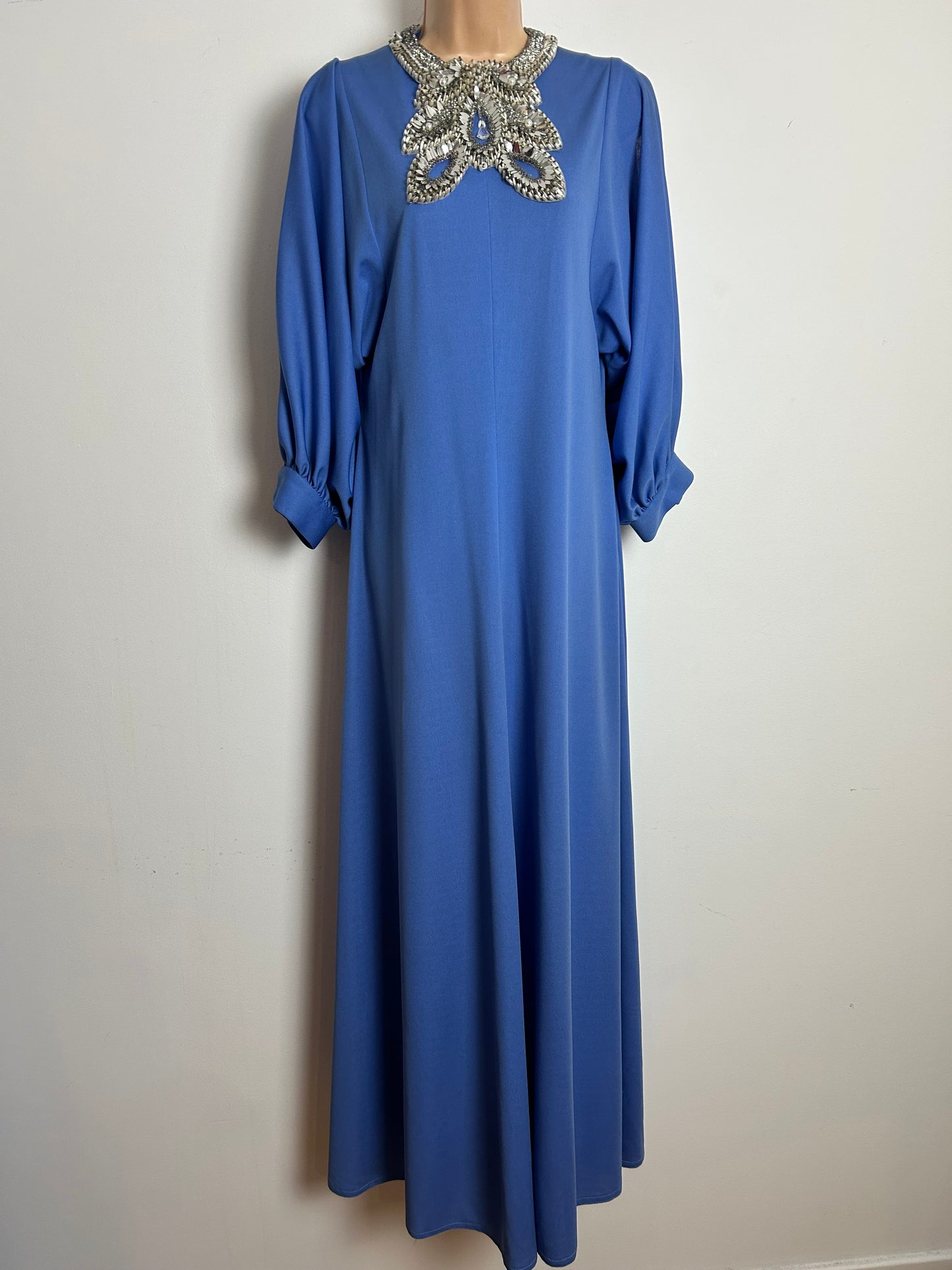 Vintage Early 1970s LESHGOLD Size 8-10 Powder Blue Silver Bead & Sequin Applique Split Sleeve Occasion Evening Maxi Dress