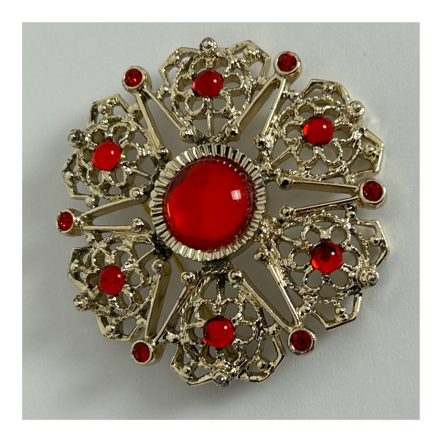 Vintage SARAH COVENTRY Large Gold Tone & Red Glass Sone Set Cut Out Brooch