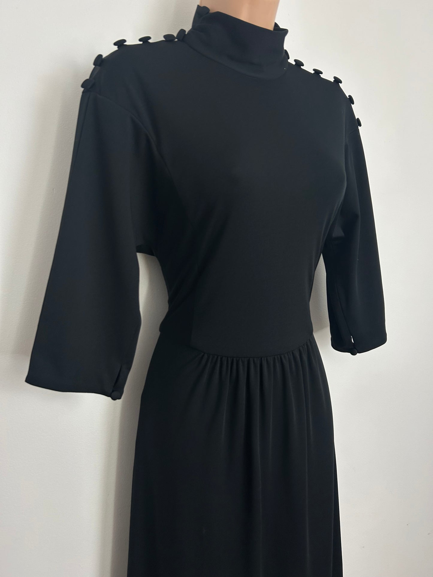 Vintage 1970s PETRONELLA Size 8 Black Button Shoulder Split Sleeve Maxi Dress