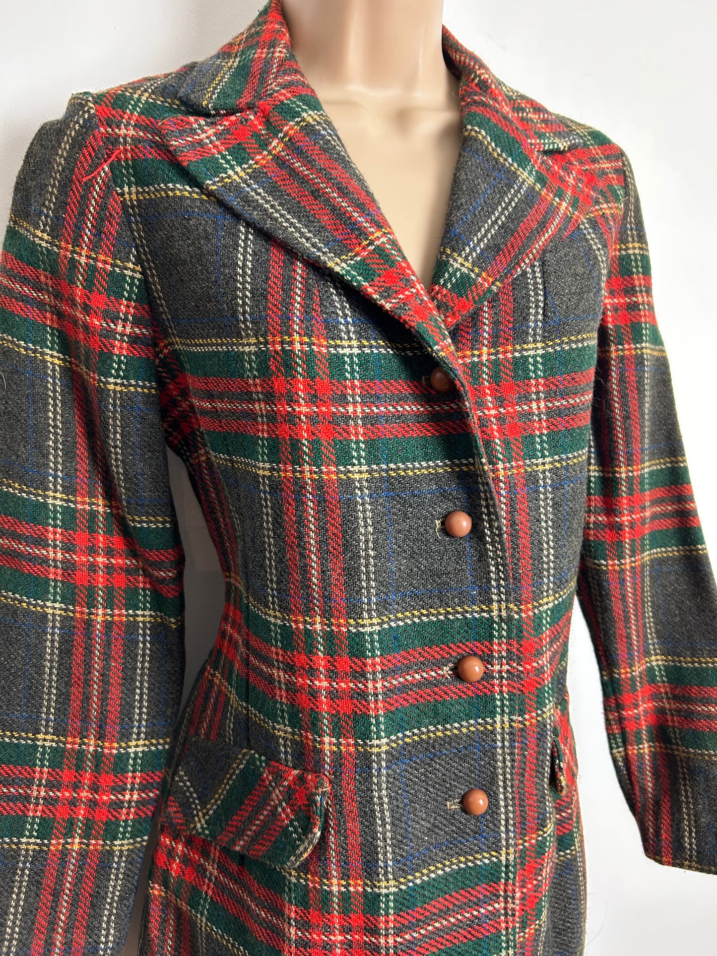 Vintage 1970s Size 8 Red Grey & Green Tartan Check Wool Mix Blazer