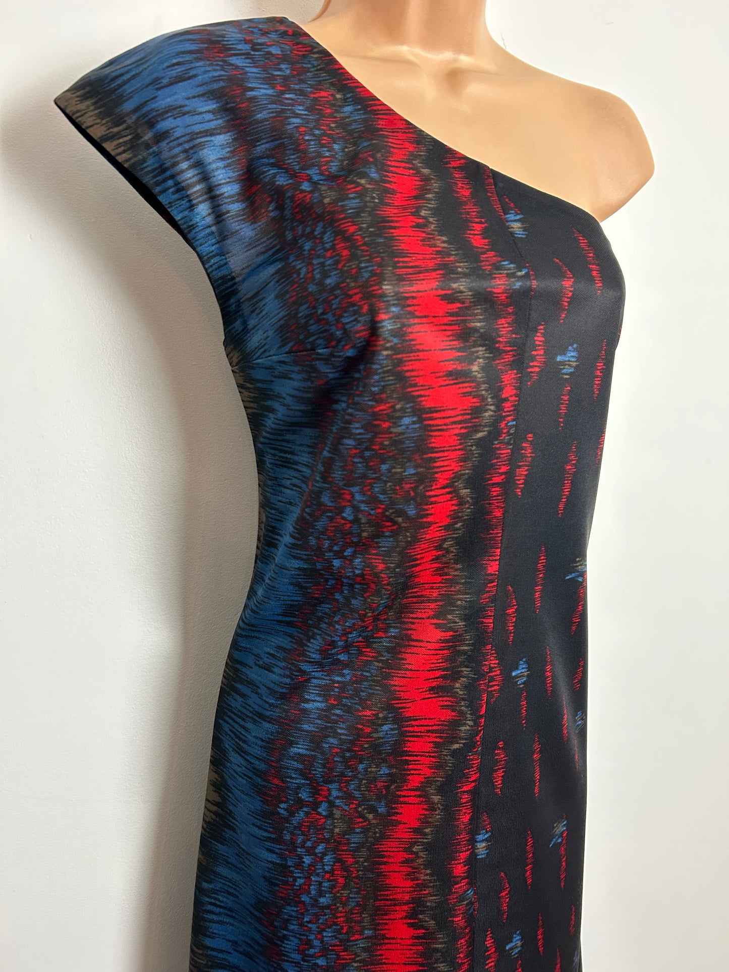 Vintage 1970s Size 8 Black Red Blue & Brown Abstract Stripe Print One Shoulder Column Maxi Dress