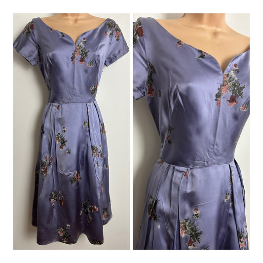 Vintage 1950s Size 8 Beautiful Pale Mauve Brown & Gold Floral Print Satin Short Sleeve Occasion Dress