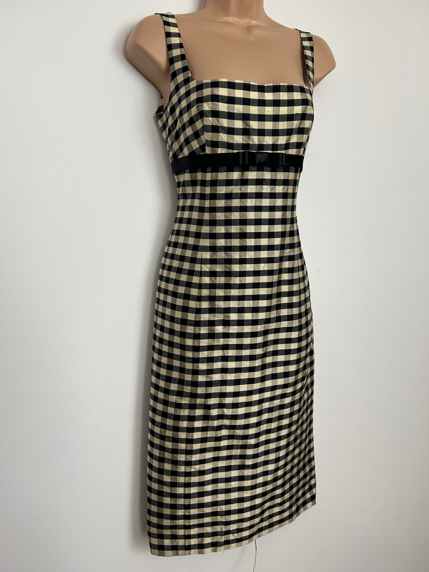 Vintage 1960s UK Size 8 Black & Pale Gold Check Print Sleeveless Bow Waist Shift Dress