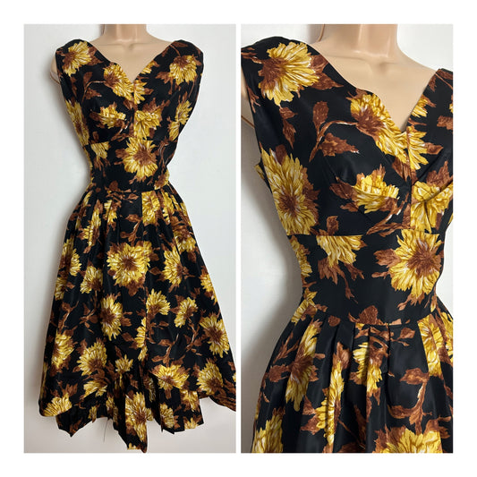 Vintage 1950s AN ALICE EDWARDS ITALIAN Size 8 Black Ochre & Brown Floral Print Pleated Dress