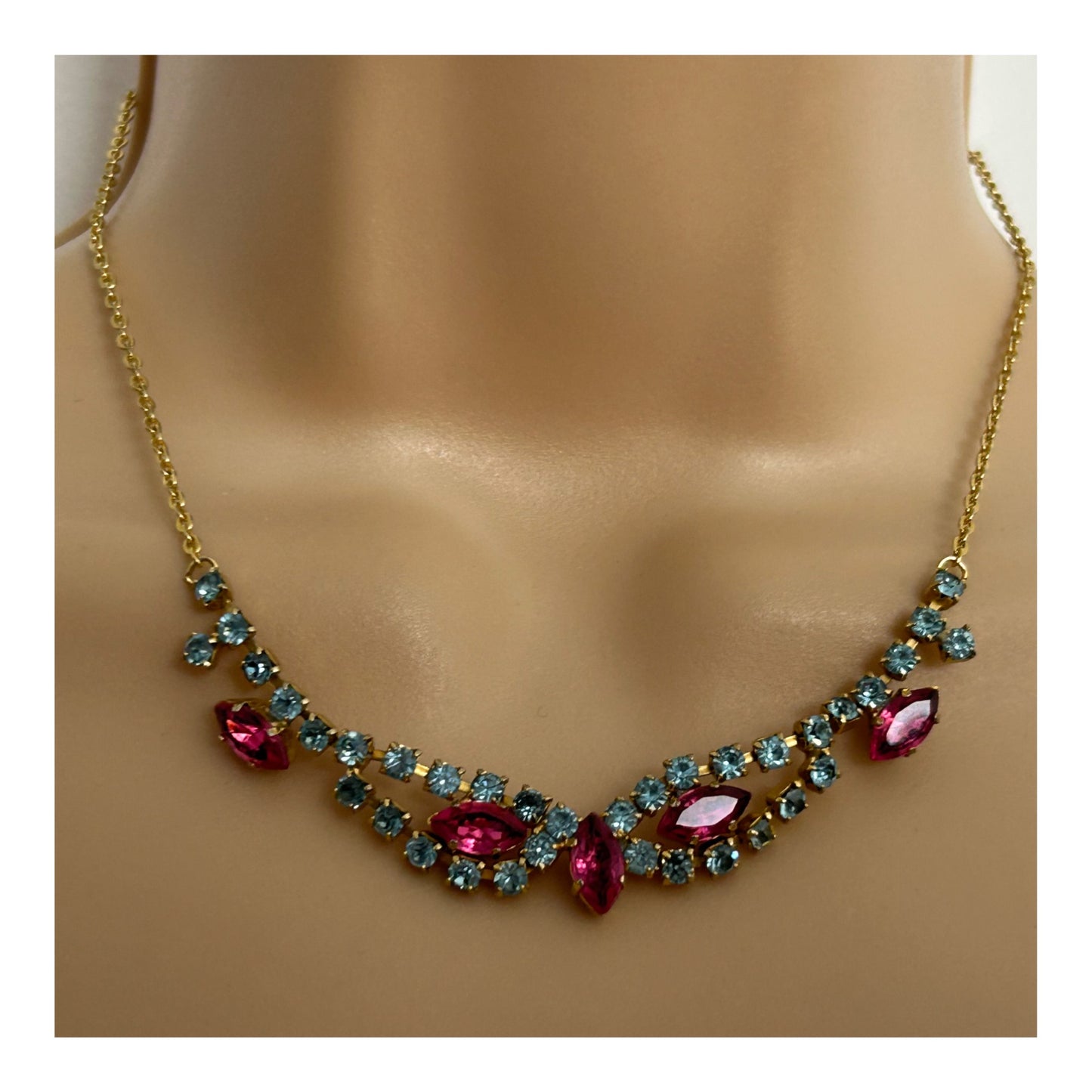 Vintage 1960s Beautiful Gold Tone Blue Diamante & Pink Glass Stone Set Necklace