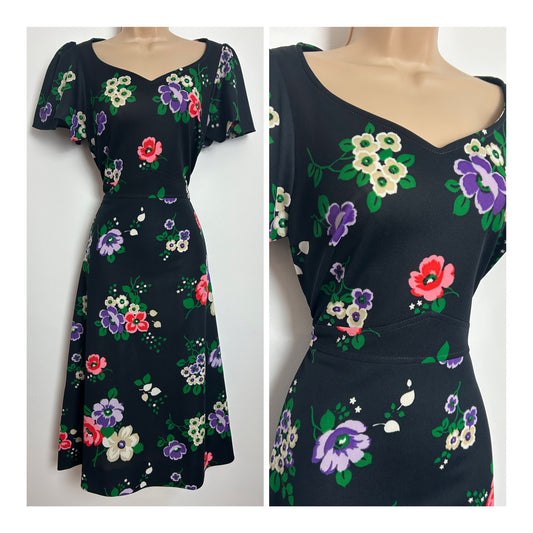 Vintage 1970s Size 8 Black Pink & Violet Floral Print Tie Back Mid Length Day Dress