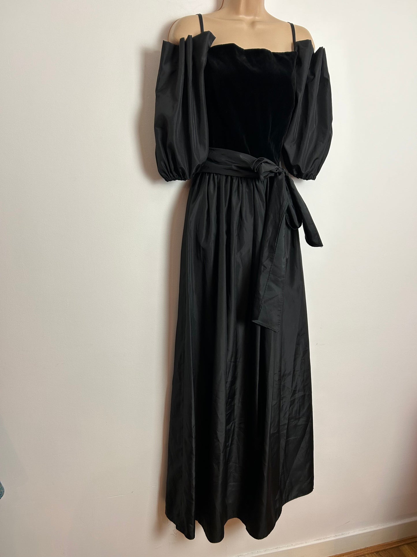 Vintage Early 1980s CHARADE UK Size 8 Black Velvet & Acetate Pleated Cold Shoulder Puffed Sleeve Belted Occasion Evening Maxi Dress