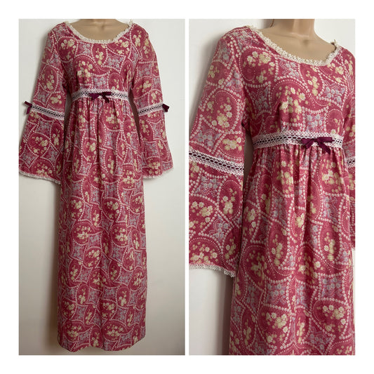 Vintage 1970s Size 10 Pink & Beige Floral Print Lace Trim Long Flared Sleeve Cotton Mix Boho Maxi Dress