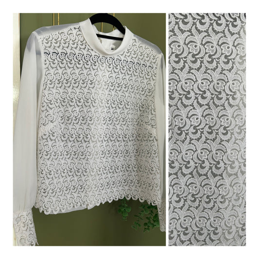 Vintage 1960s Size 14 White Lace Front Button Back Long Sleeve Blouse Top