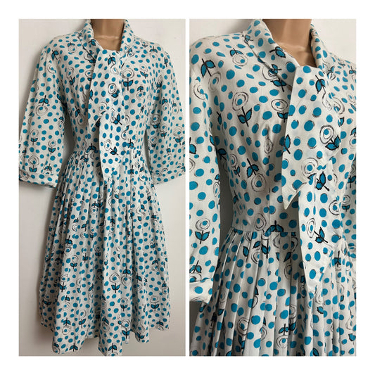 Vintage 1950s BERKERTEX CONTINENTAL Size 10 White & Turquoise Polka Dot Floral Print Tie Neck Cotton Dress