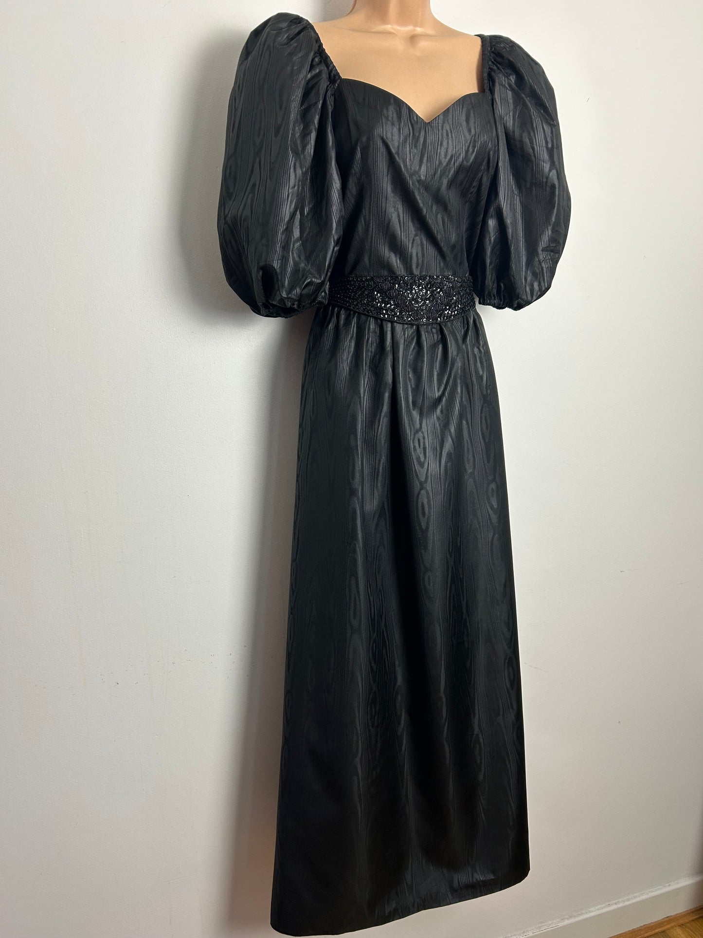 Vintage 1980s Size 10 Black Watermark Acetate Satin Bead & Sequin Belted Puff Sleeve Evening Maxi Dress