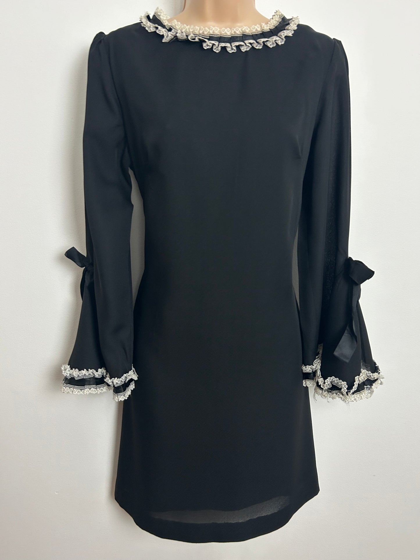Vintage 1960s Size 10-12 Black Ruffle & White Lace Trim Flared Cuff Mini Mod Shift Dress