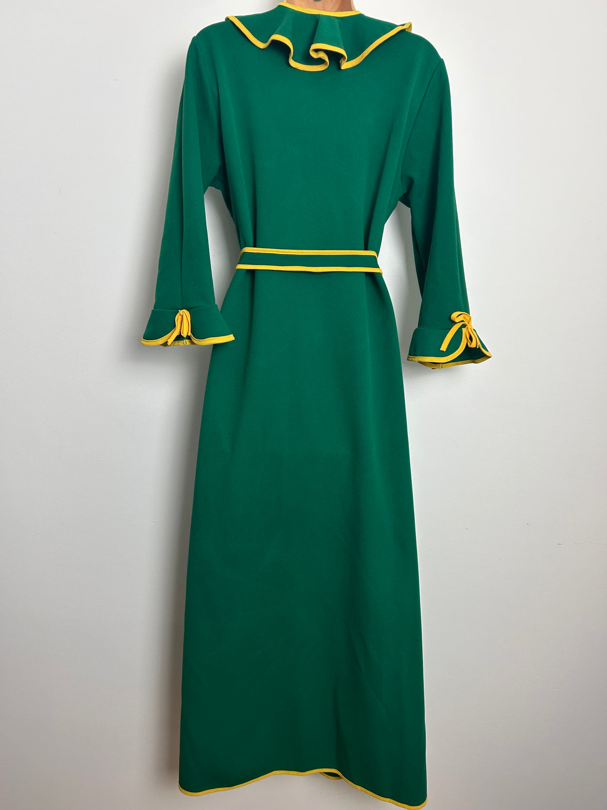 Vintage 1970s Size 14 Dark Green & Yellow Trim Ruffle Collar Flared Cuff Belted House Coat Maxi Dress Hostess Gown