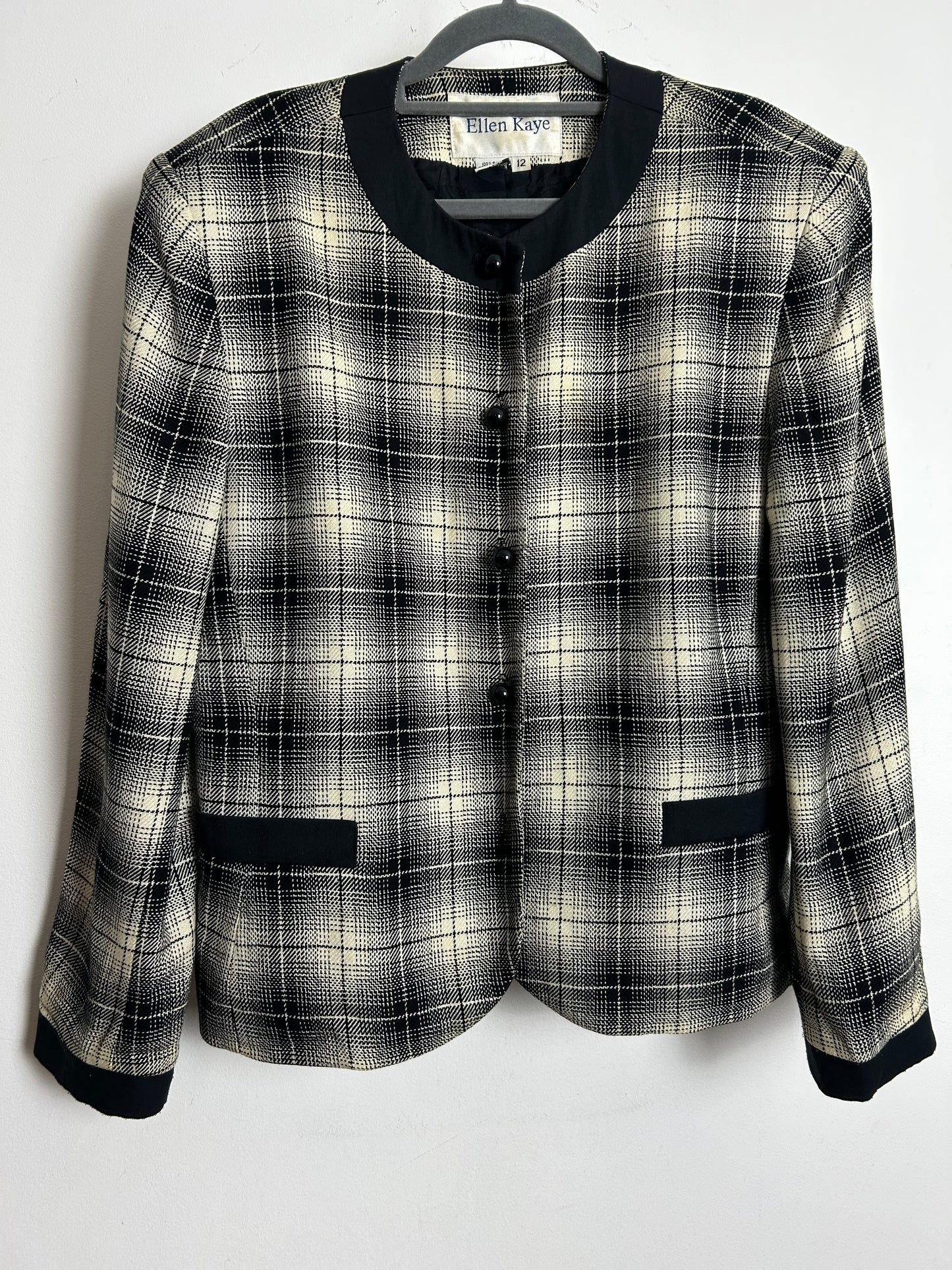 Vintage 1980s ELLEN KAYE Size 12-14 Beige & Black Check Print Collarless Blazer Jacket