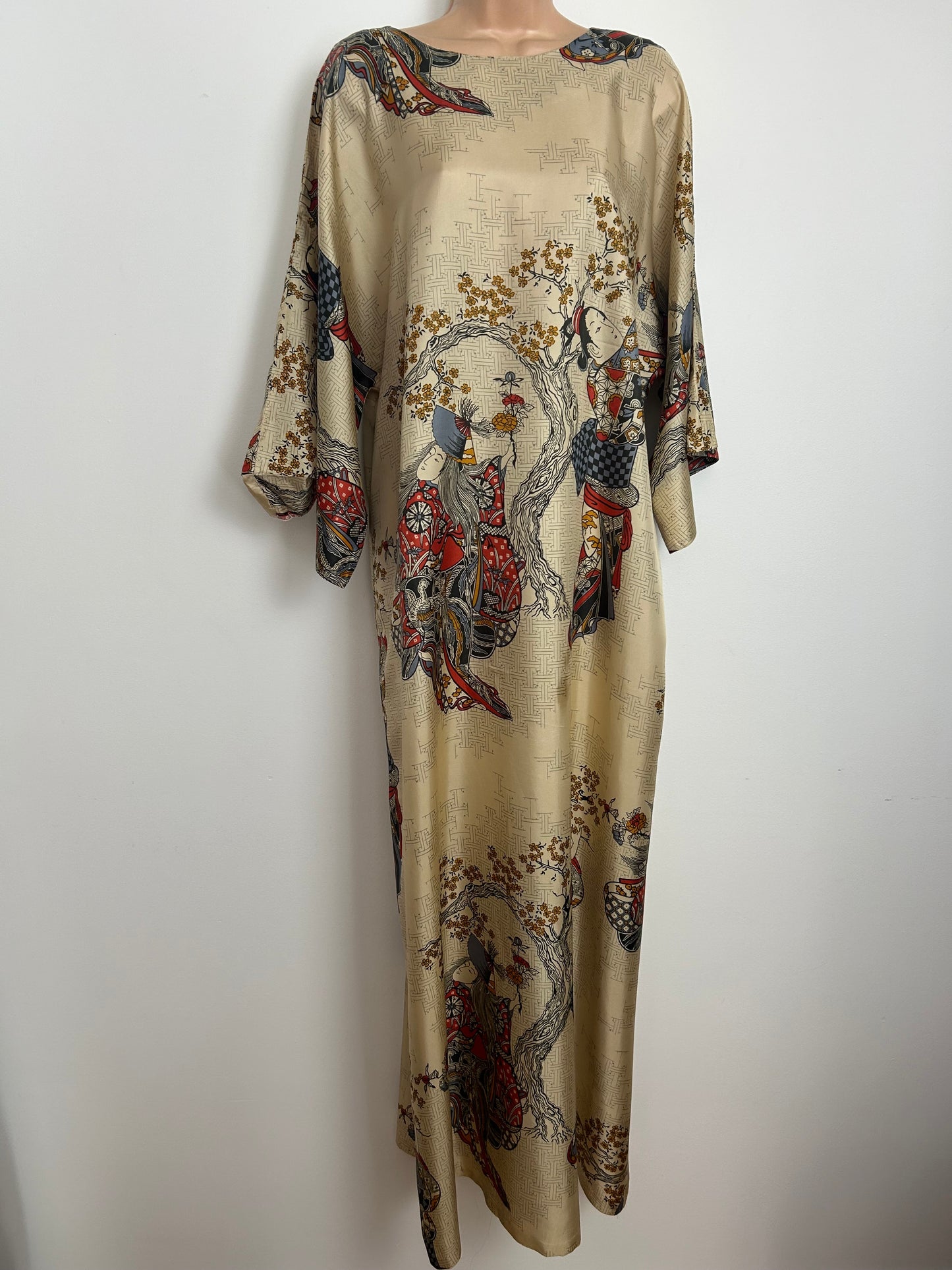 Vintage 1970s Rare SILHOUETTE SCENE SETTERS Size 12-14 Beautiful Silky Japanese Geish Girl Print Katan Maxi Dress