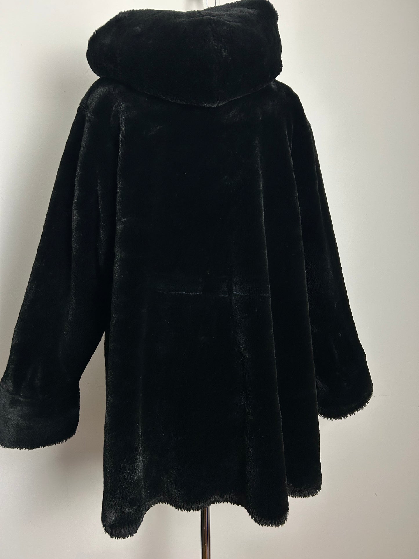 Vintage 1980s CLASSICS Up To Size 16 Black Hooded Faux Fur Coat