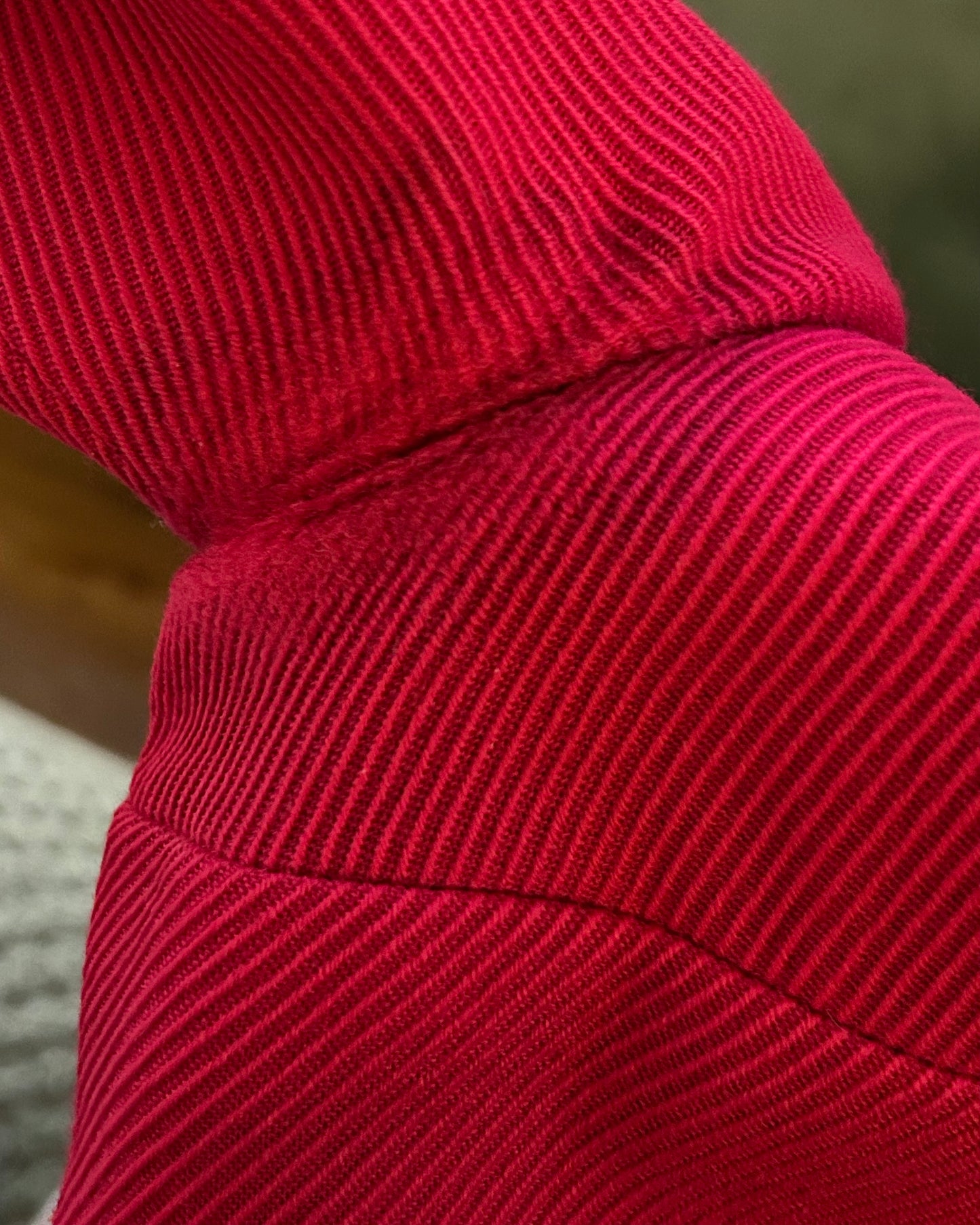 Vintage 1960s Size 10 Raspberry & Navy Blue Pure New Wool Rib Textured Mod Shift Dress