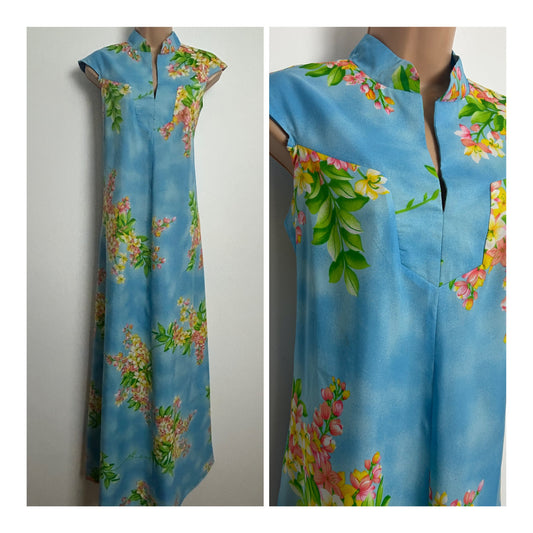 Vintage 1970s HILO HATTIE'S Size 10 Blue Pink & Yellow Floral Print Traditional Hawaiian Muu Muu Maxi Dress