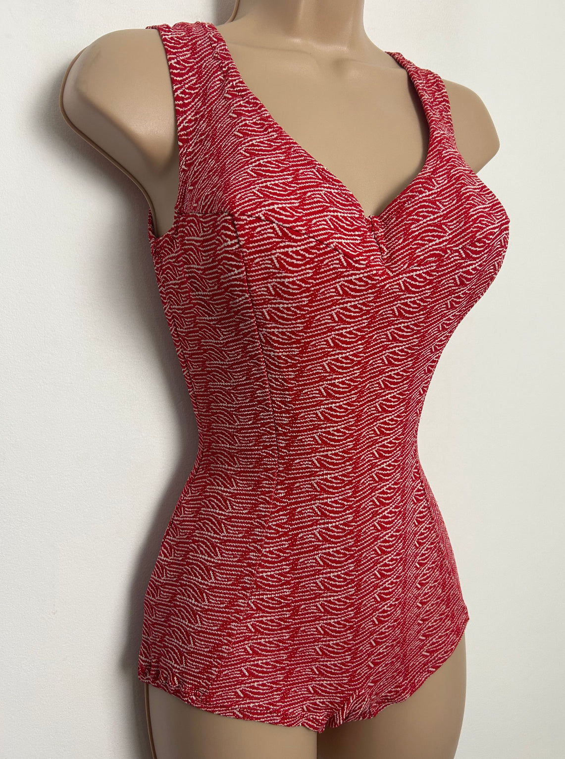 Vintage Late 1950s BALNEA PARIS Size 8 Red & White Pattern Slightly Padded Cup Swimsuit