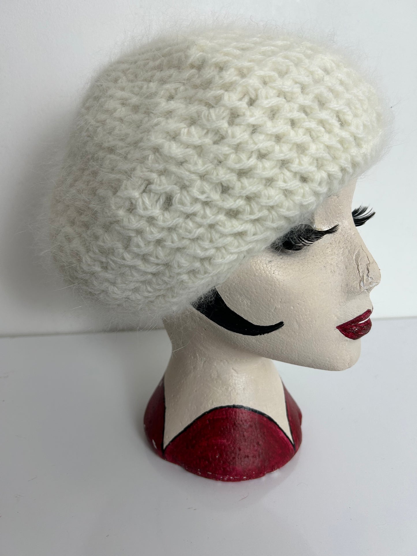 Vintage Winter White Angora & Wool Mix Semi Chunky Beret Beanie Style Reversible Hat