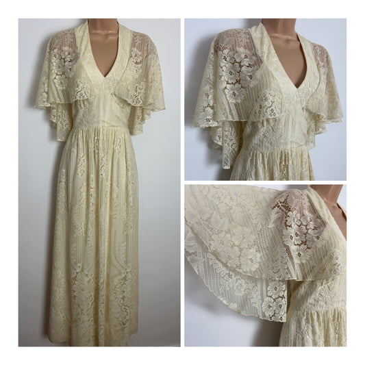 Vintage 1970s Size 8 Cream Cotton Lace Cape Sleeve Boho Summer Maxi Dress