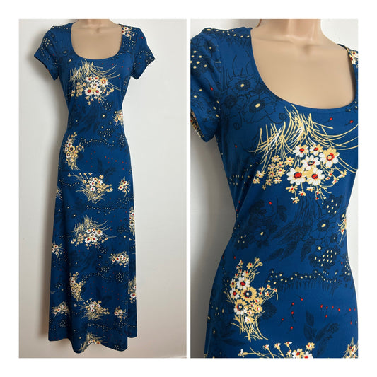 Vintage 1970s Size 6-8 Dark Blue & Beige Floral Print Short Sleeve Maxi Dress
