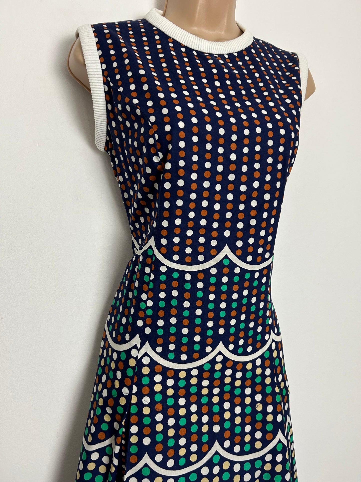 Vintage 1960s RODNEY Size 10 Navy Blue White Rust & Green Polka Dot Cotton Mix Kick Pleated Mod Dress