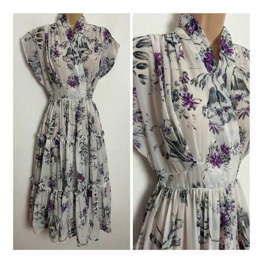 Vintage Late 1940s UK Size 6-8 White Grey & Purple Floral Print Nylon Cap Sleeve Dress