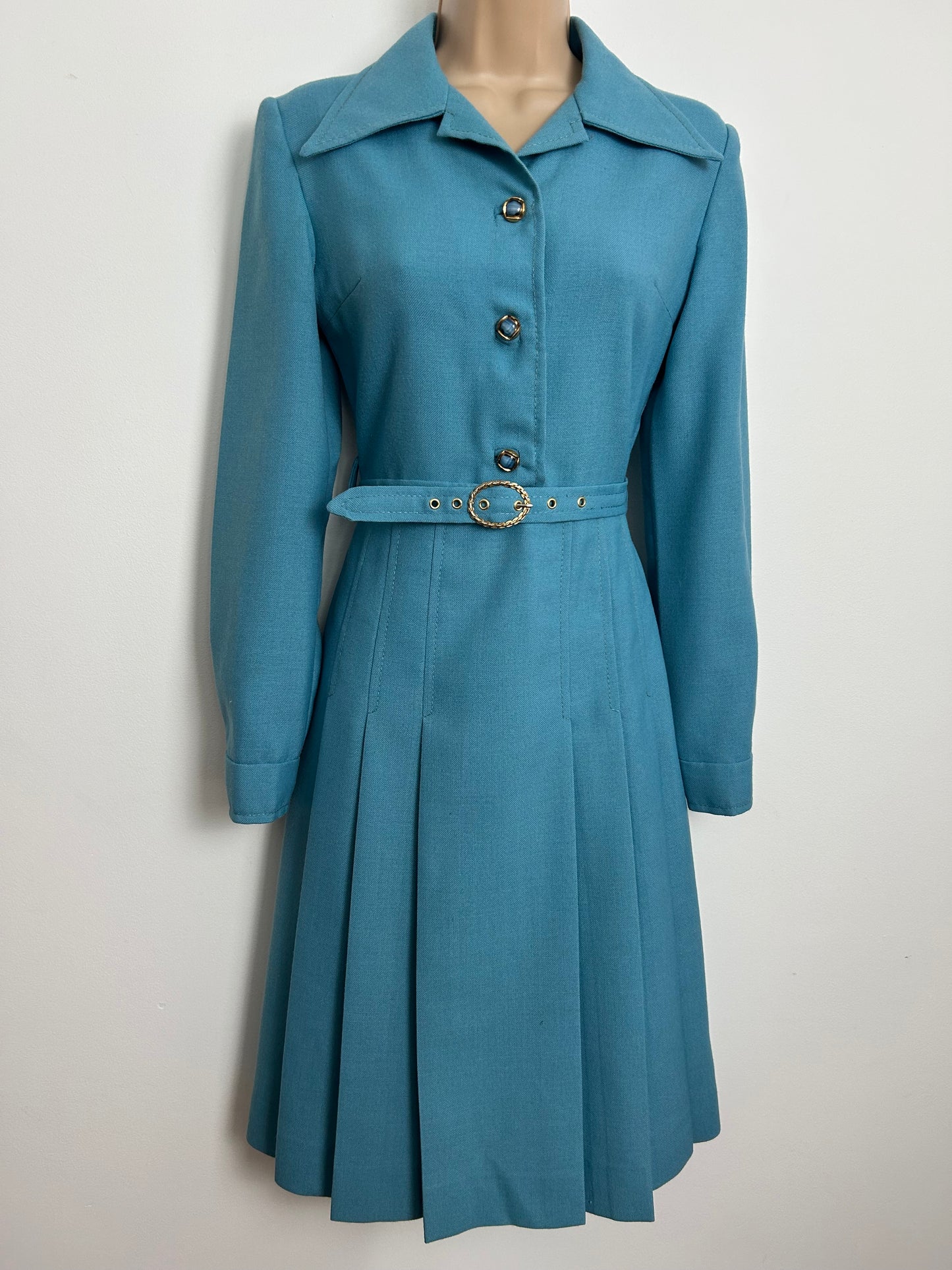 Vintage 1970s Size 8 Dusky Turquoise Wool Blend Dagger Collar Belted Pleated Mod Day Dress