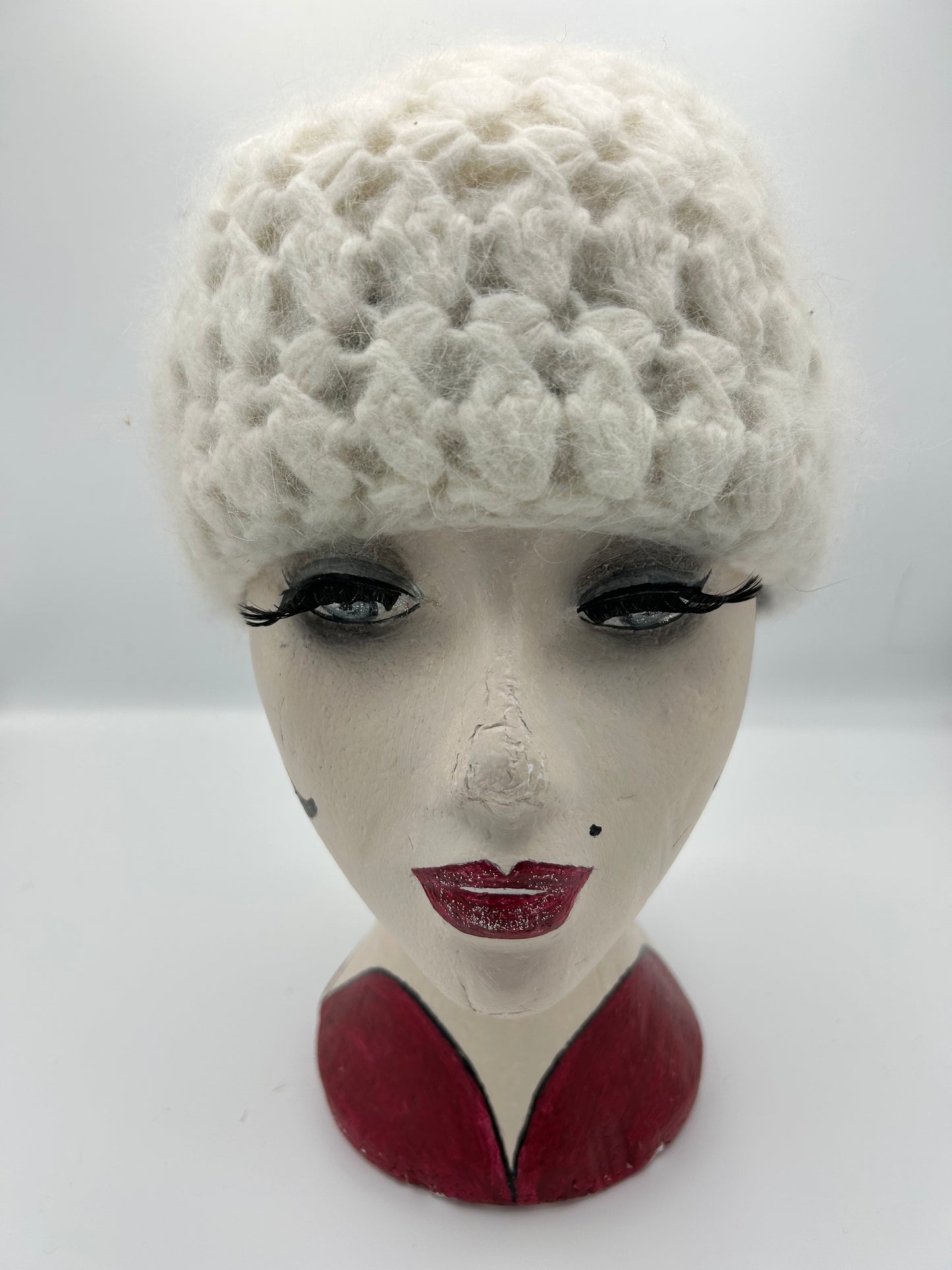 Vintage 1980s Winter White Angora & Wool Mix Super Soft Beanie Style Crochet Winter Hat