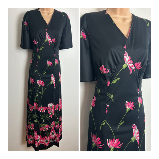 Vintage 1970s Size 10 Black & Pink Floral Print Short Sleeve Maxi Dress