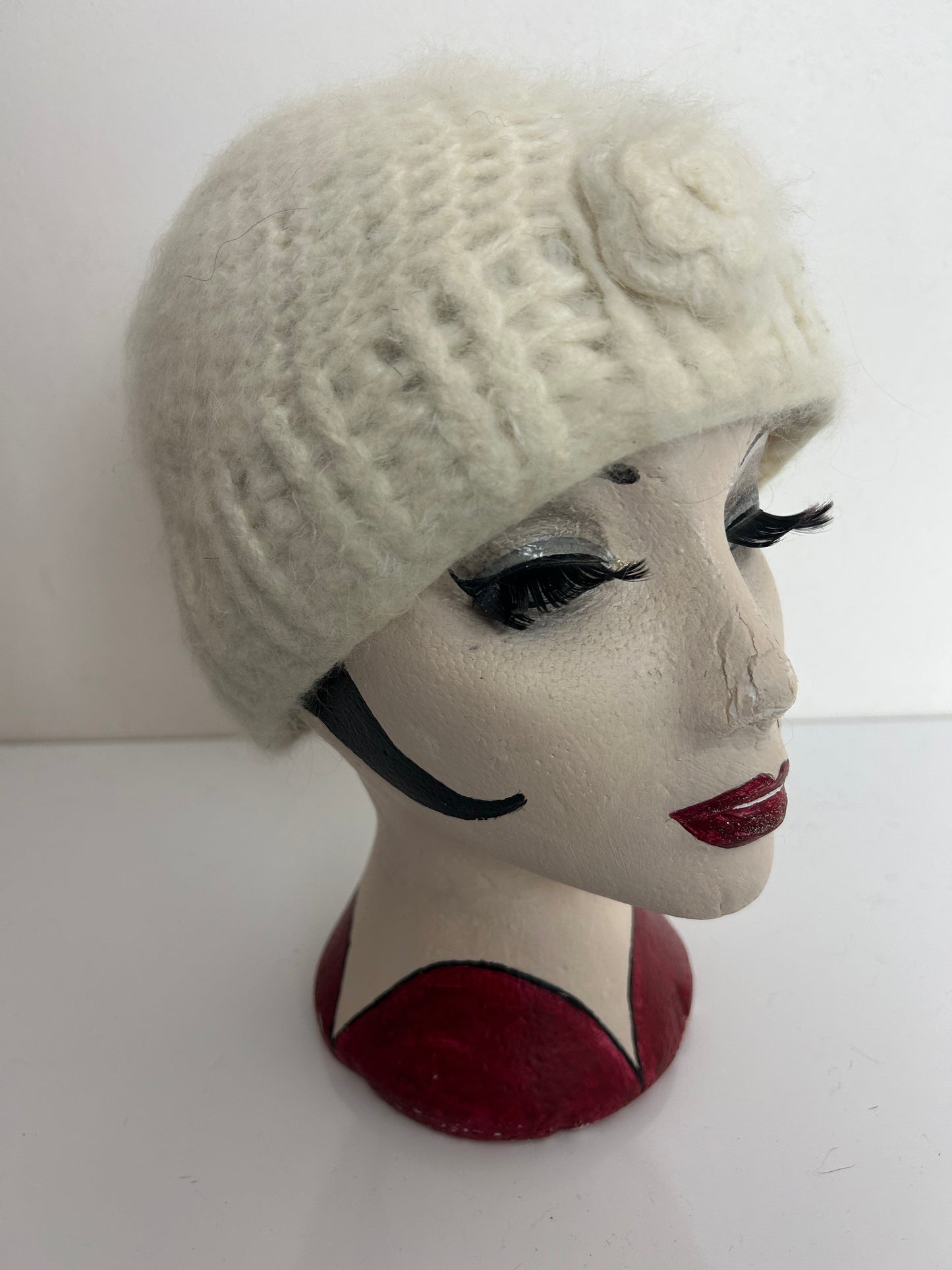 Vintage C&A Handcrafted Cream Soft Fluffy Angora Mix Beanie Winter Hat