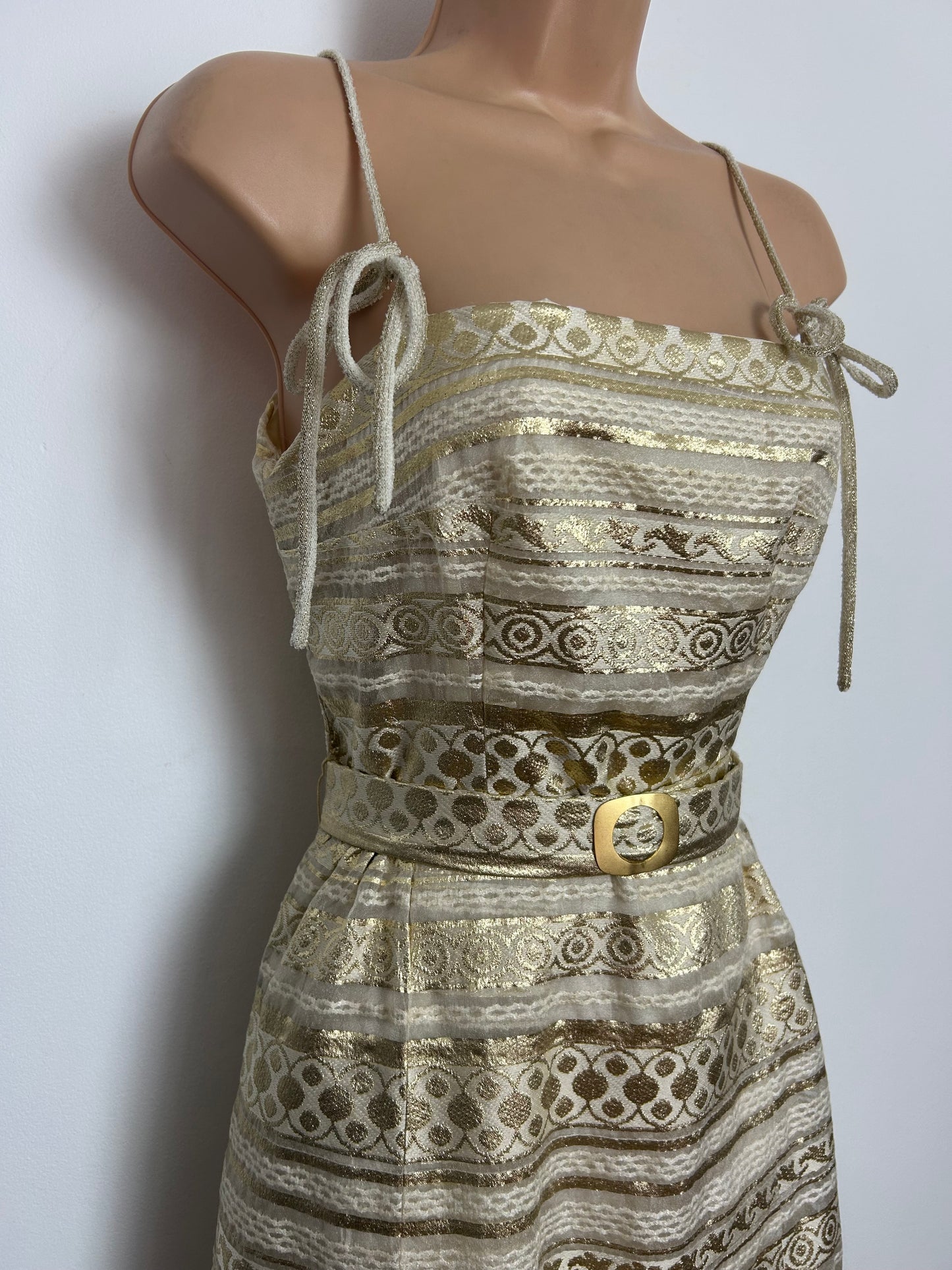 Vintage 1960s Size 6 Cream & Gold Abstract Stripe Brocade Tie Strap Belted Occasion Dress