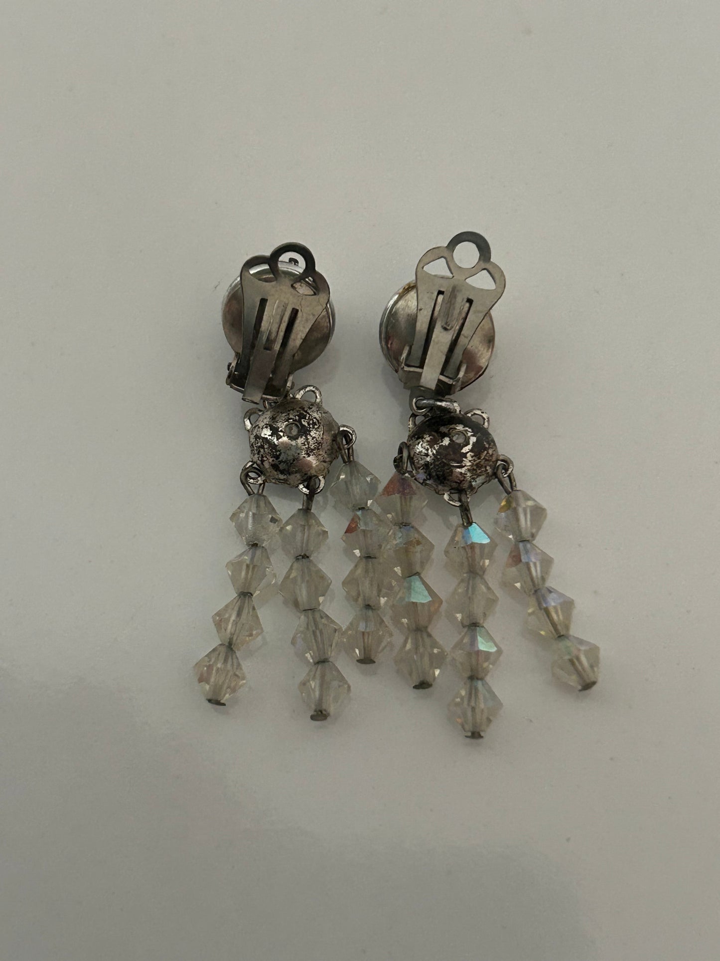 Vintage 1950s Silver Tone Aurora Borealis & Glass Bead Dangle Clip On Earrings