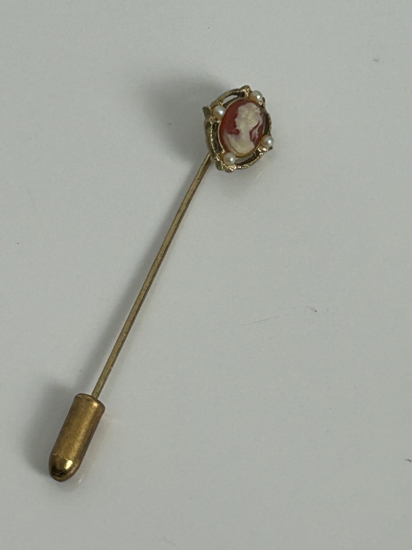 Vintage Circa 1960s Simulated Cameo Stick Pin With Faux Seed Pearls
