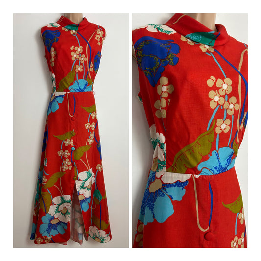 Vintage 1970s UK Size 10 Red & Blue Tones Bold Floral Print Sleeveless Rolled Collar Maxi Dress