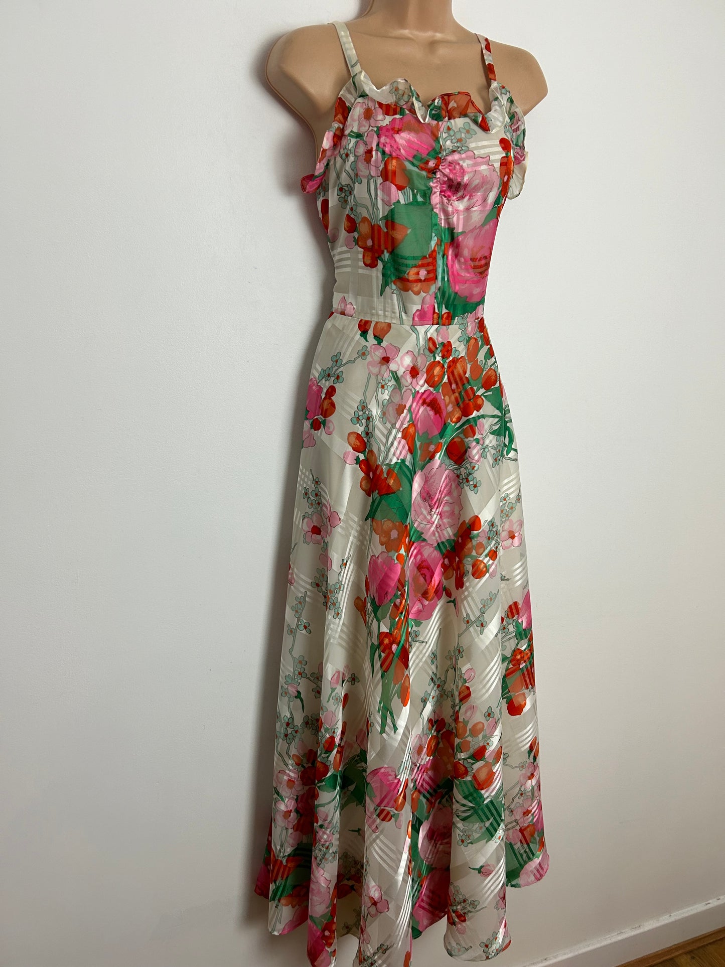 Vintage 1970's UK Size 8 Pretty Ivory White Pink Red & Green Floral Print Summer Boho Maxi Dress