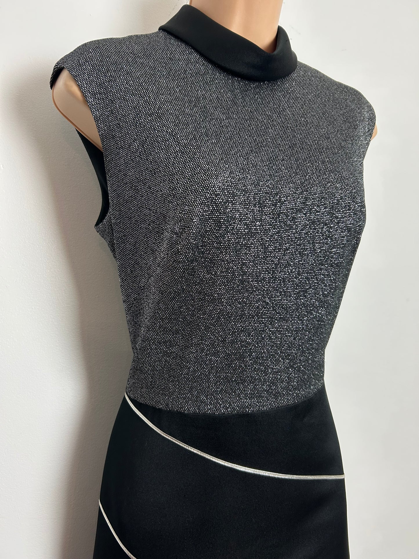 Vintage 1960s HEROS Size 14 Black & Silver Lurex Xmas Party Evening Mod Dress