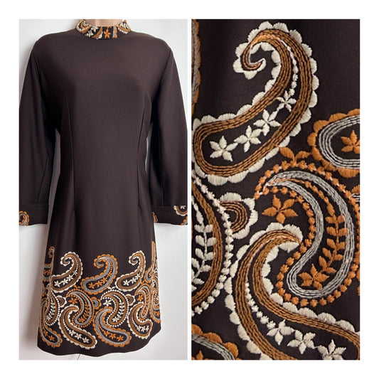 Vintage 1960s UK Size 14-16 Brown Cream & Orange Embroidered Detail Long Sleeve Mod Shift Dress